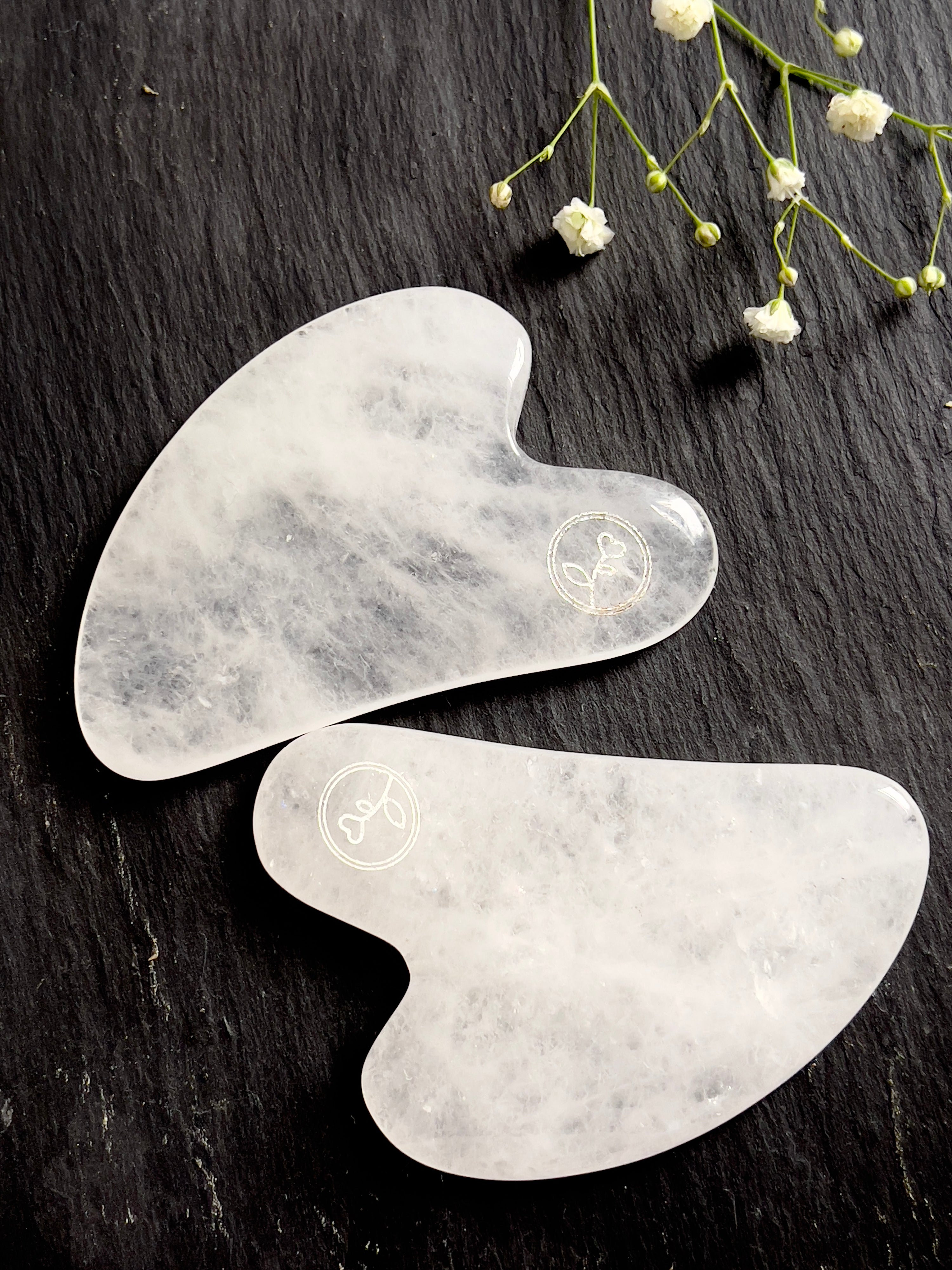 Outil facial Gua Sha en jade blanc