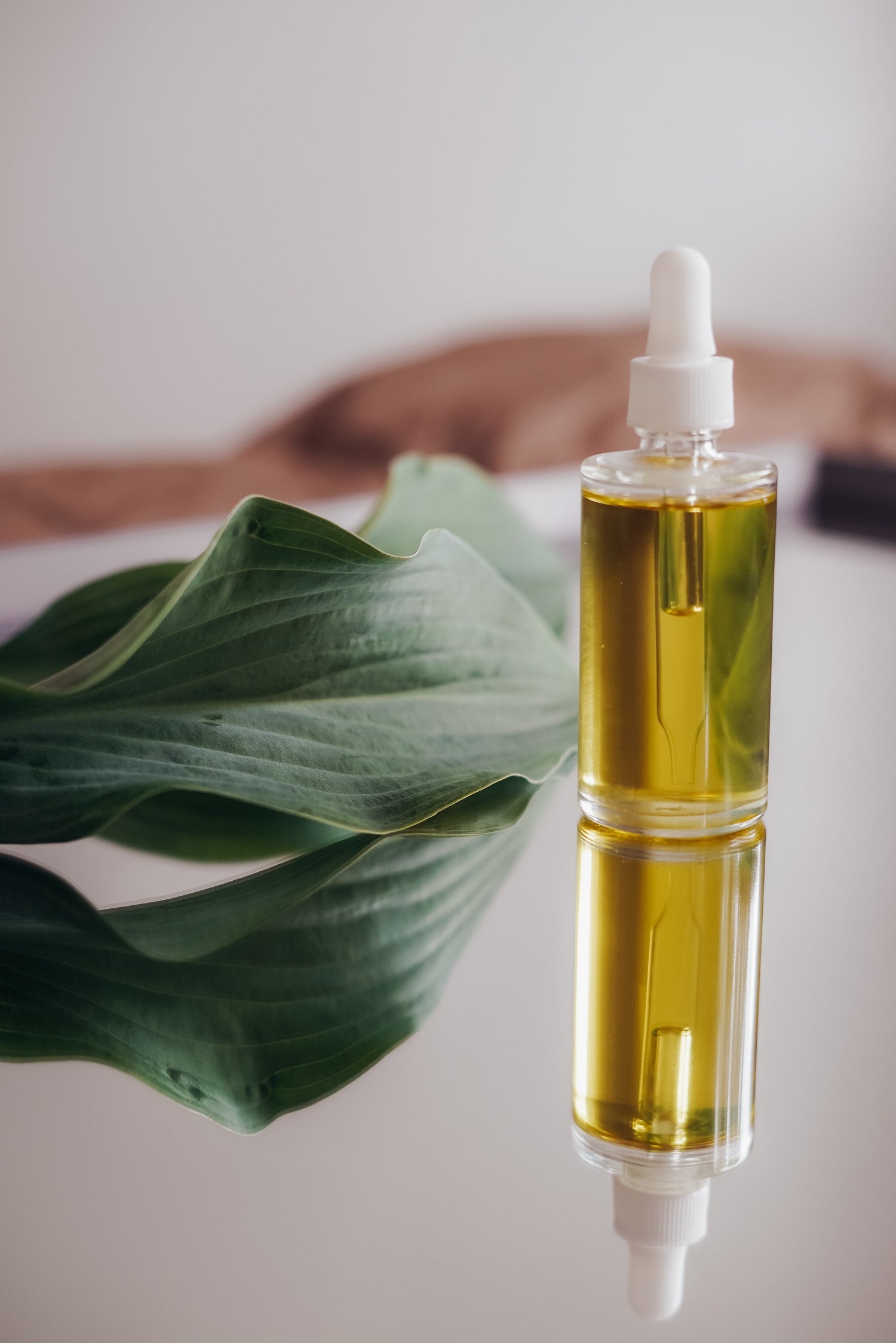Why a Facial Oil Should be a Staple in Your Beauty Routine