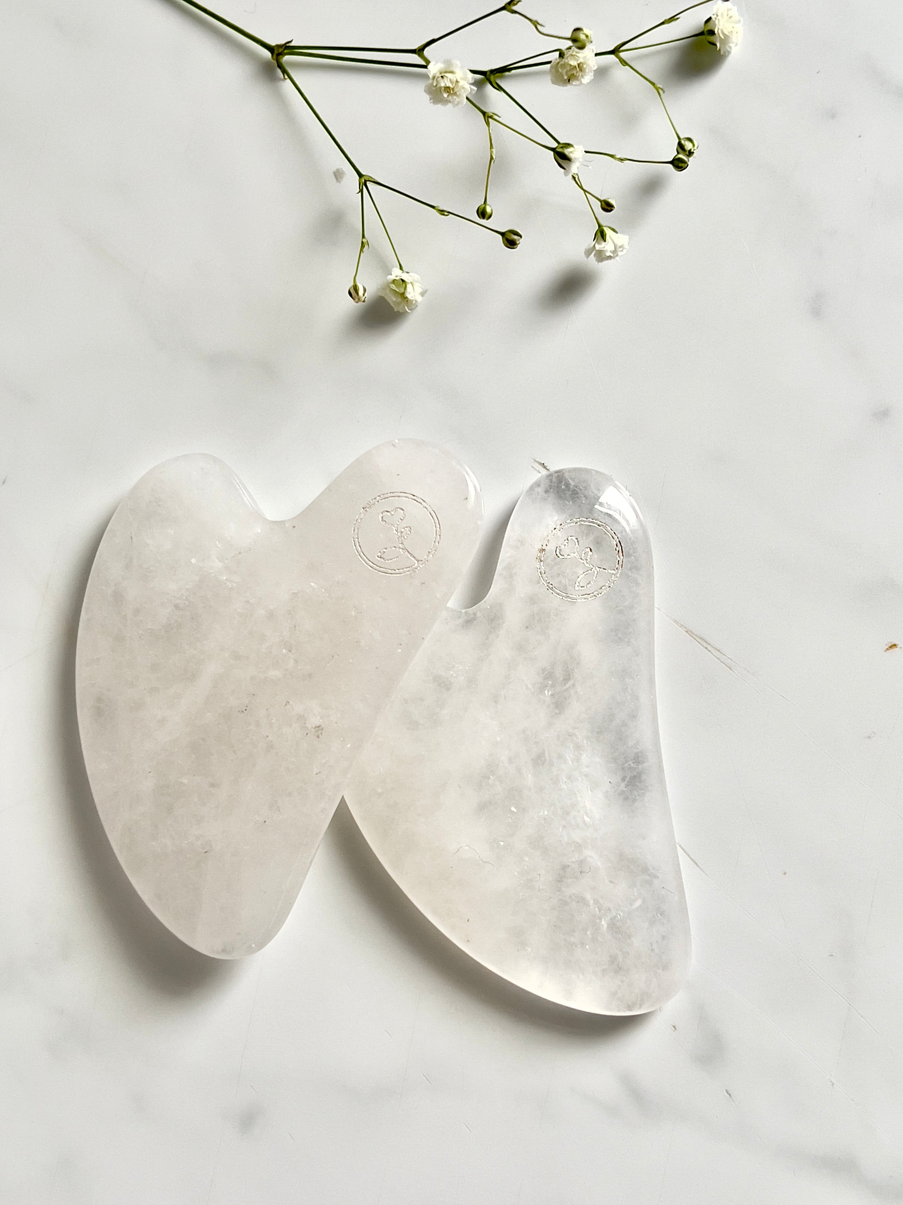 Outil facial Gua Sha en jade blanc